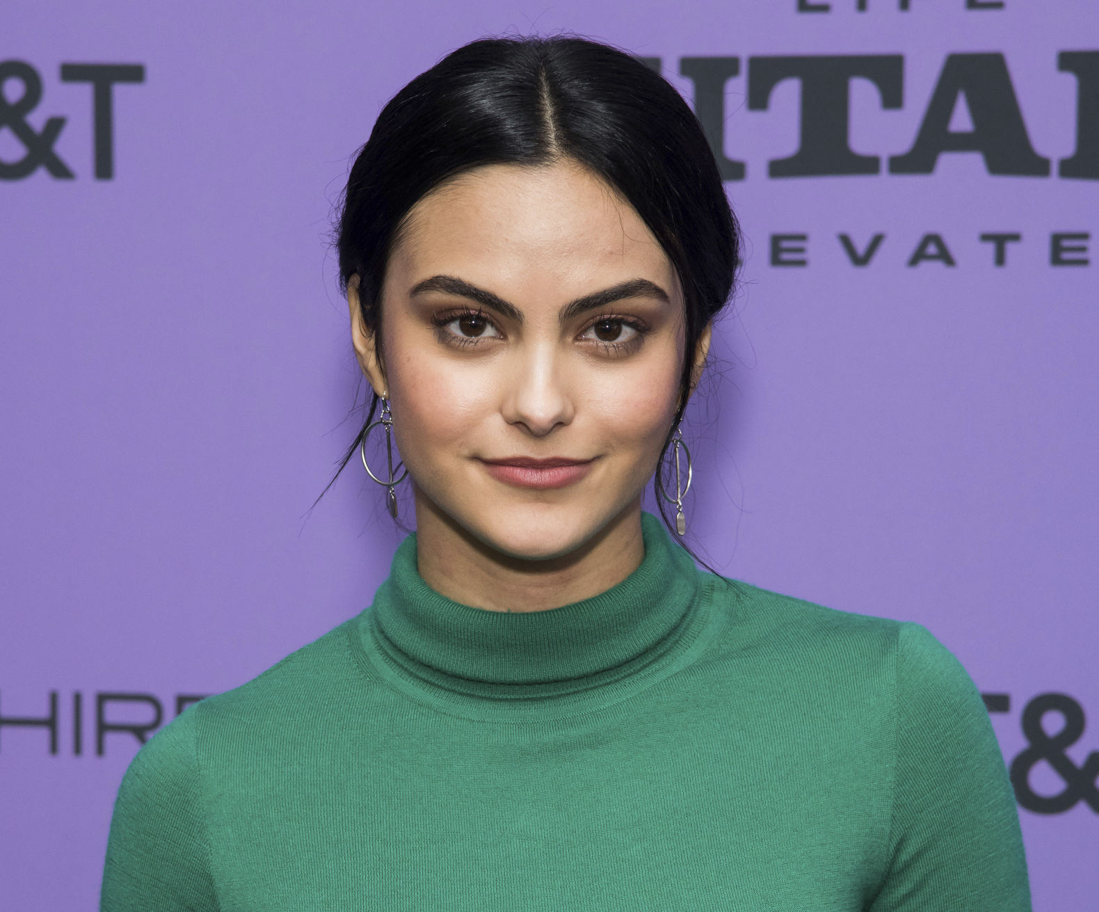 Camila Mendes